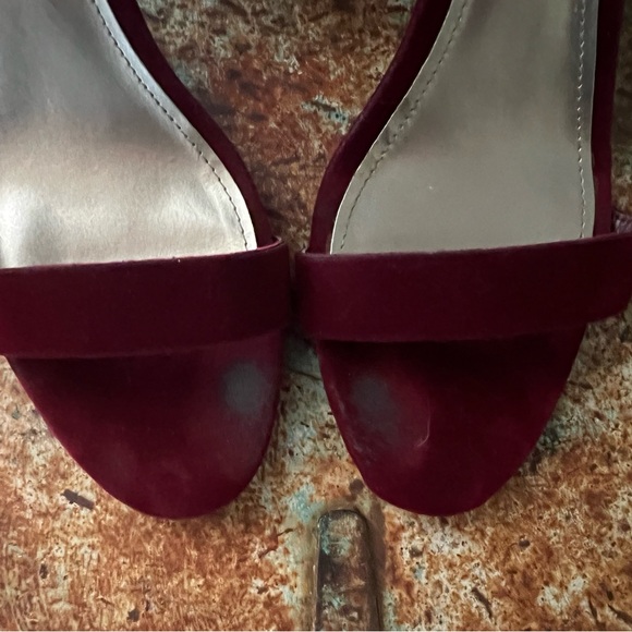 Size 12 Velvet Maroon Block Heels - Picture 6 of 6